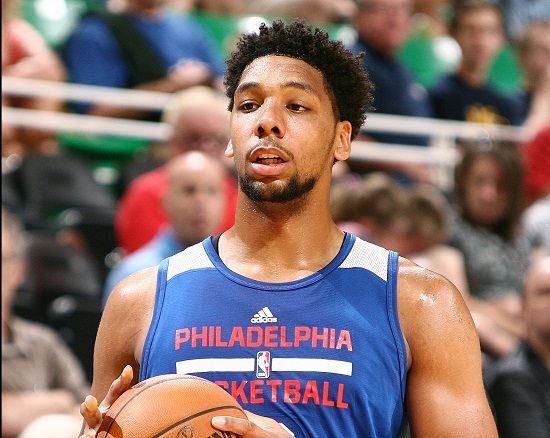 年仅16岁 年仅16岁