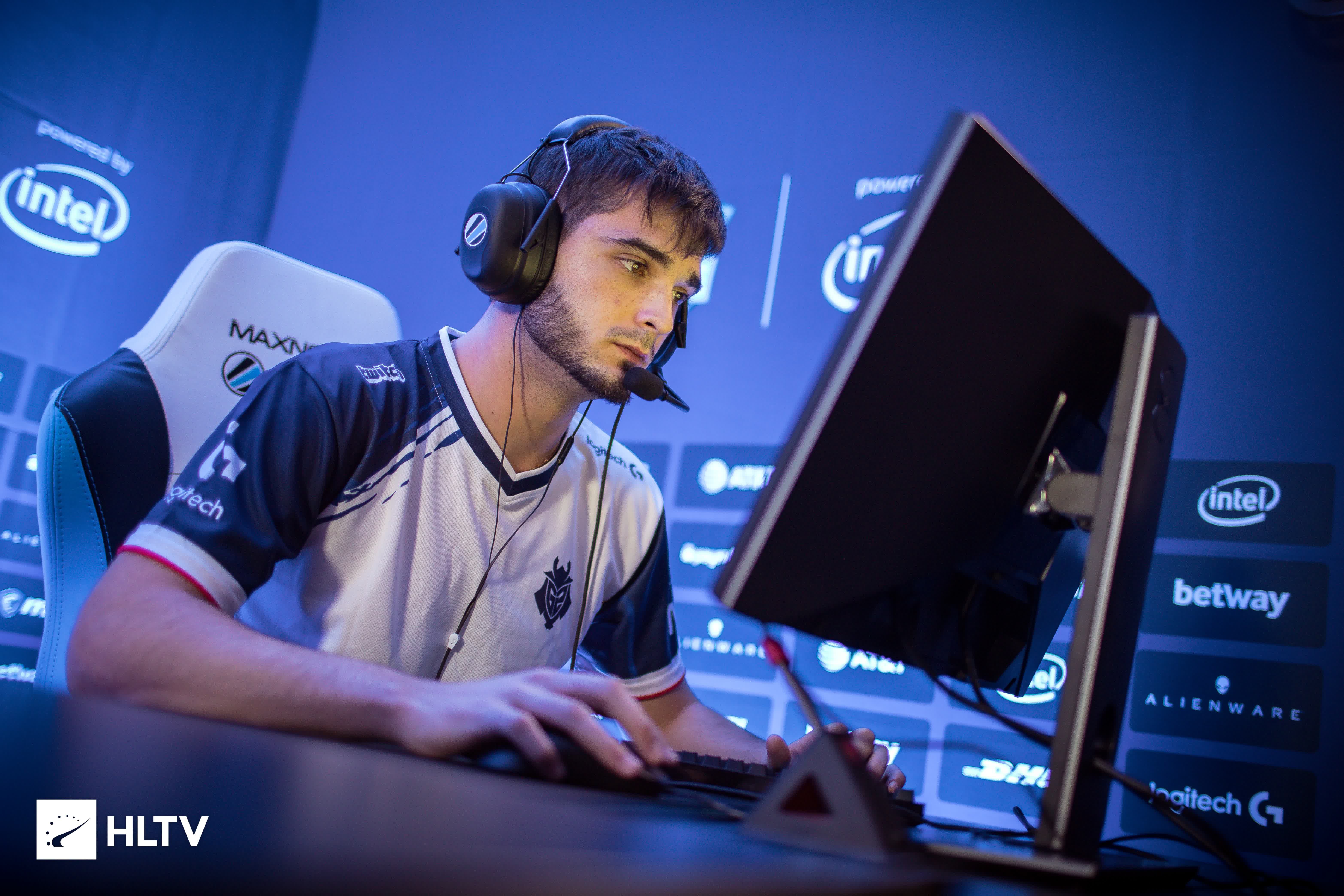 排名上升并 排名上升并