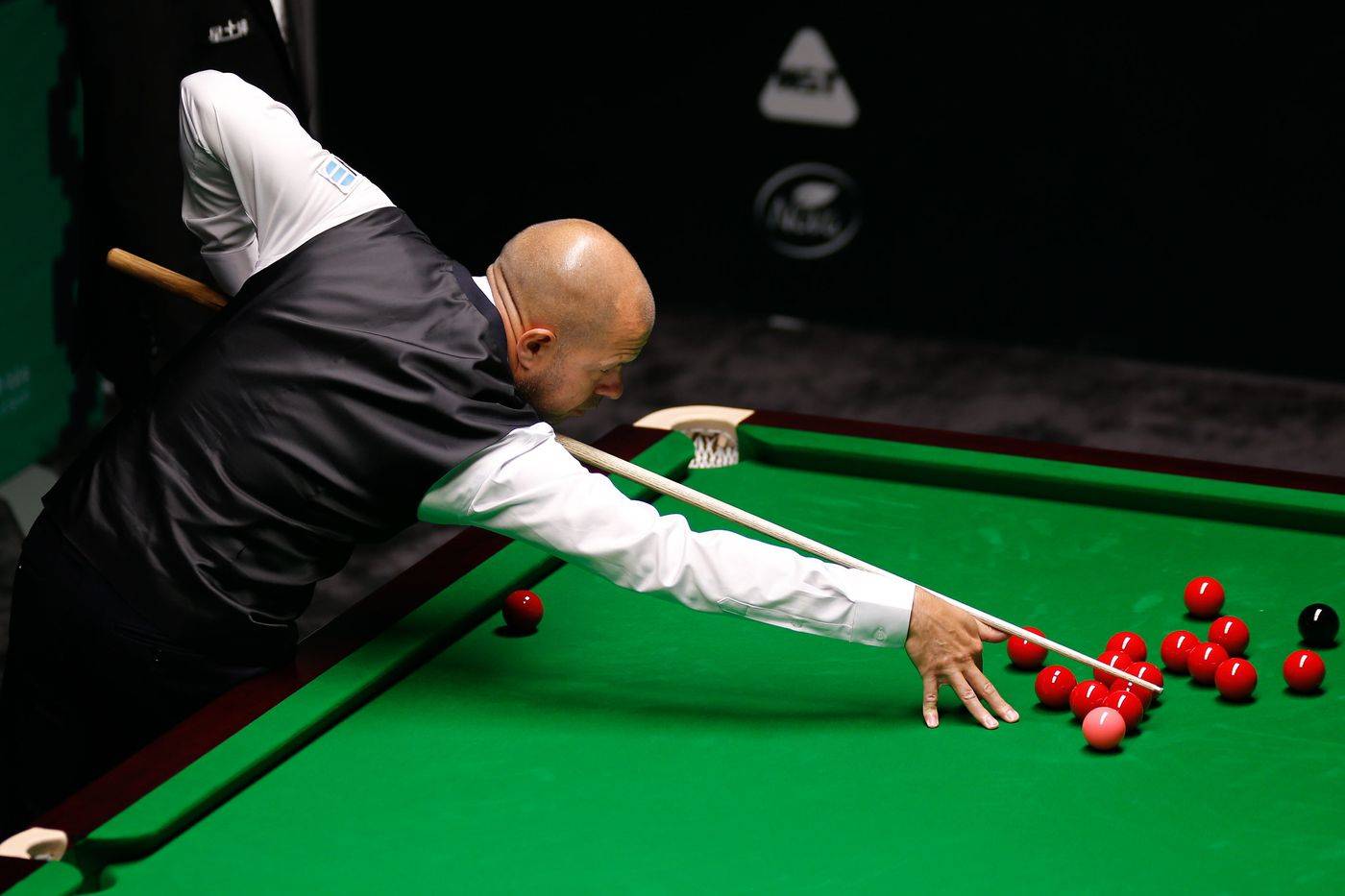 对媒体时的 对媒体时的