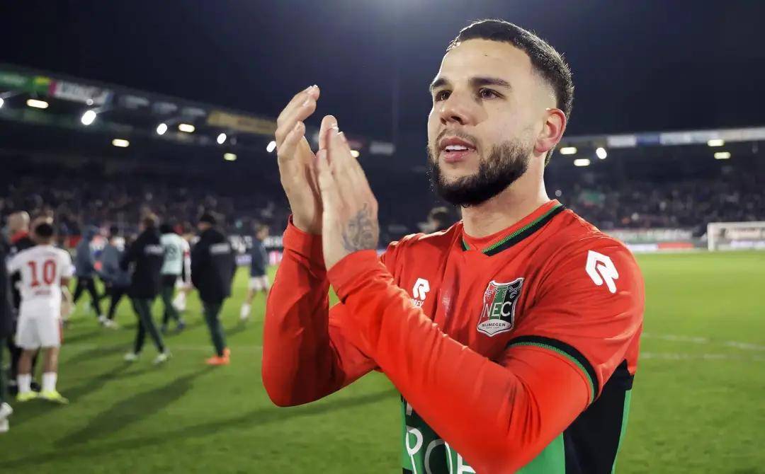 了现代足球 了现代足球