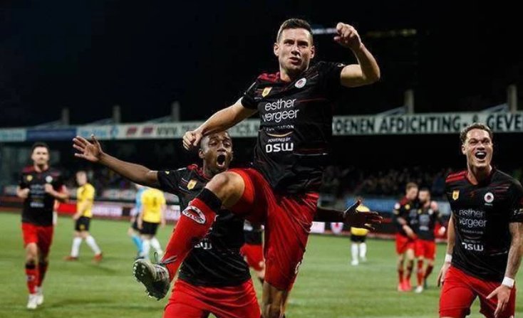 键时刻表现 键时刻表现