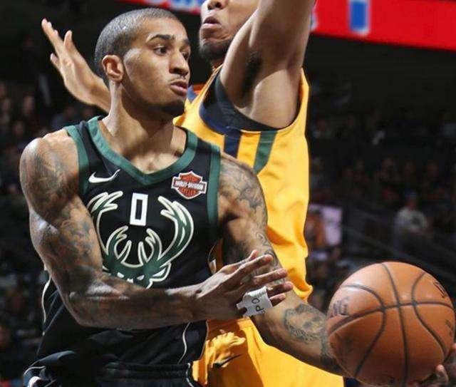 时更显伟大 时更显伟大