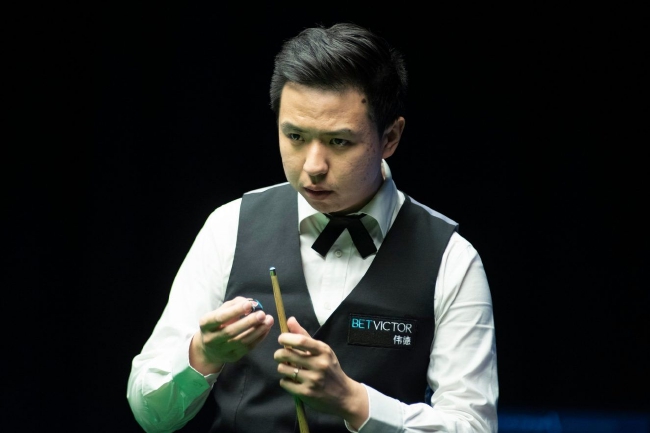 乔-哈特：巴因迪尔应让芒特在另一侧挡萨利巴，以让自己解围