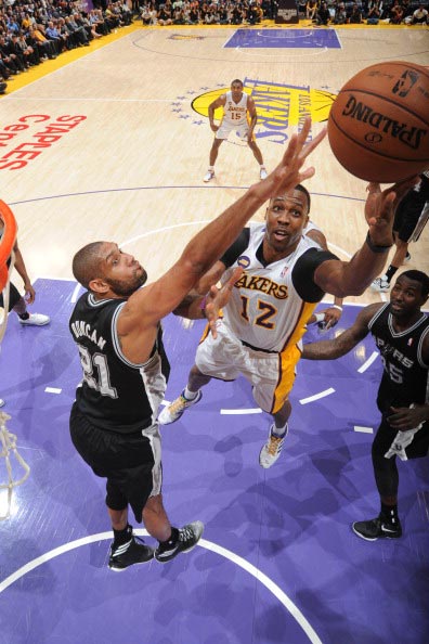 做情绪反应 做情绪反应